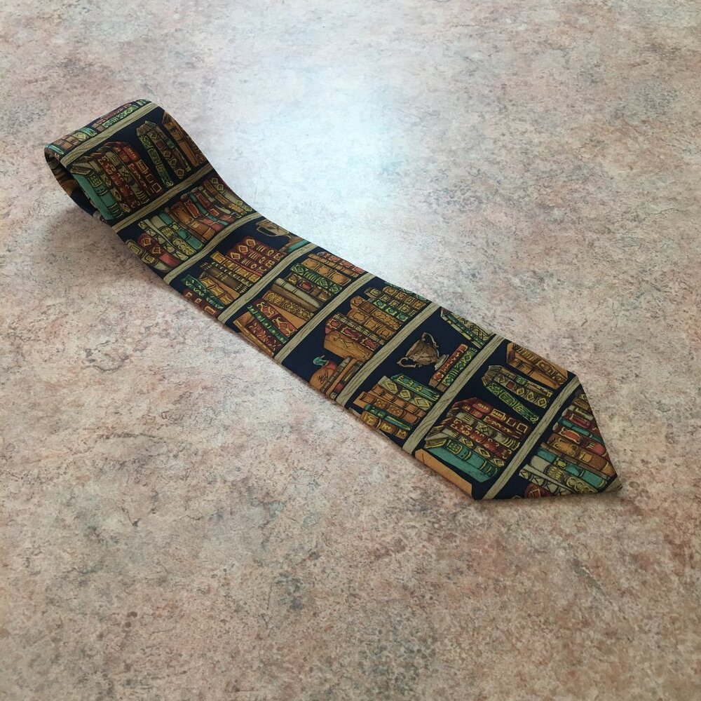 Alynn ex libris library bookshelf silk tie
